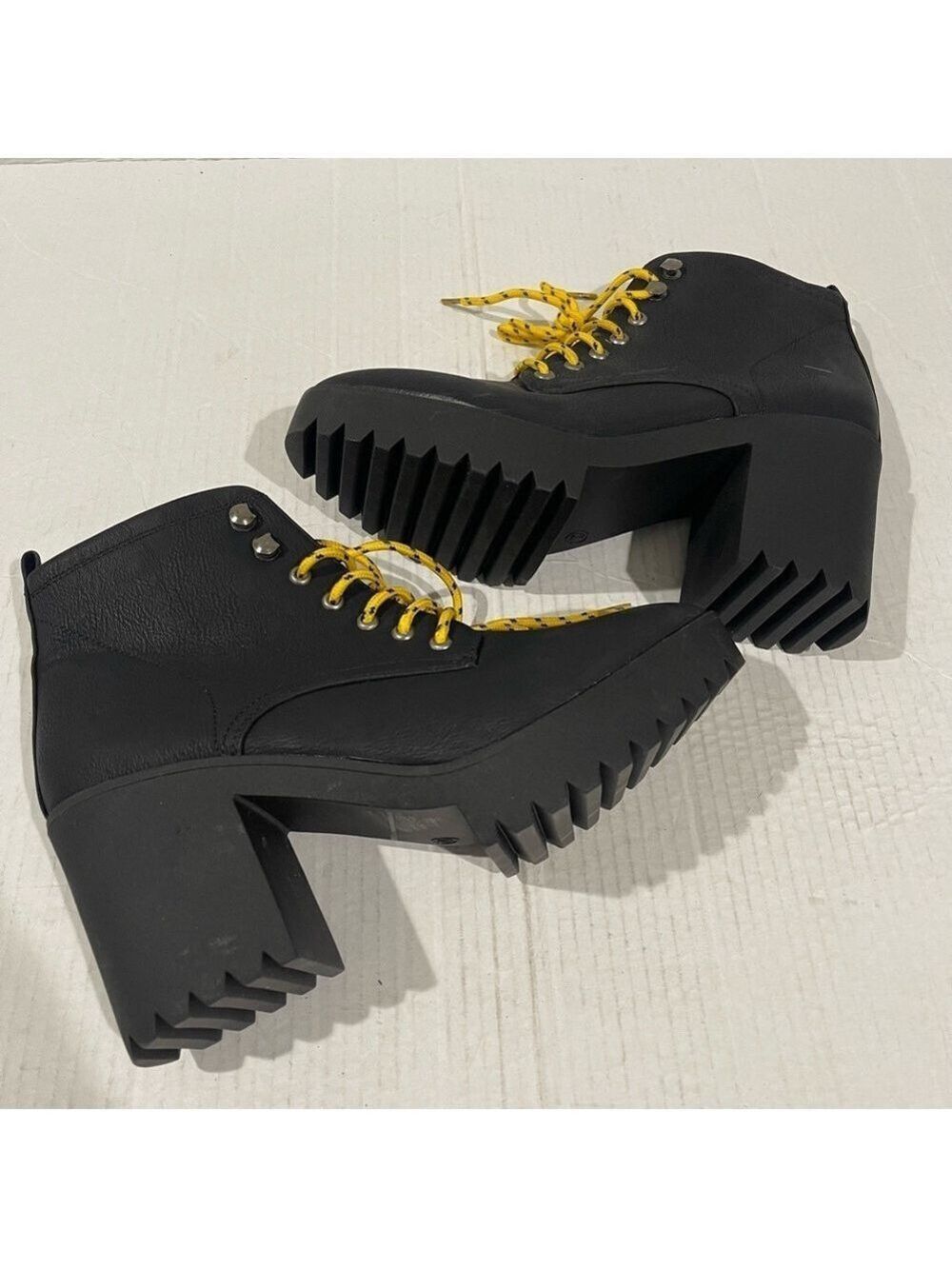Women’s Seven7 Flatiron Black Vegan Leather Nubuck Combat Boots Size 10 US! - Picture 8 of 8